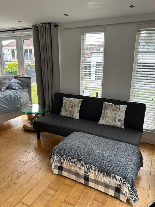 Lovely Cabin. Hot Tub Ex £40 Per Night Poole